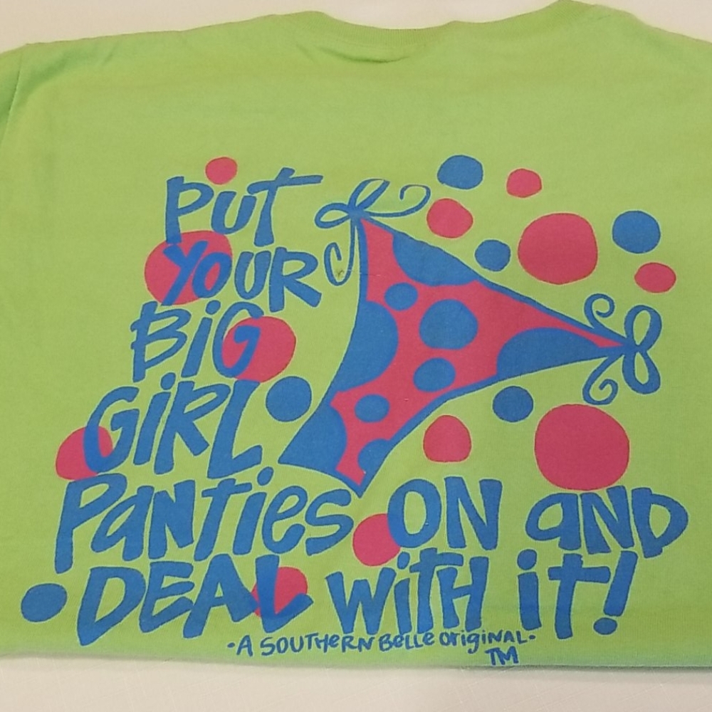 Southern Belle short sleeve tshirt S- like new